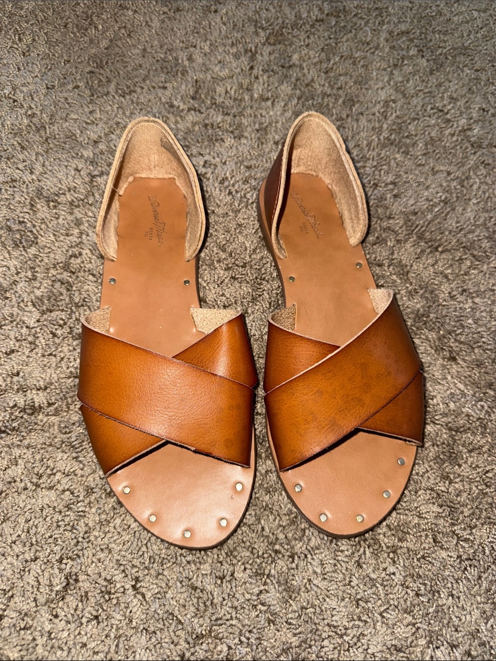 Universal Thread Women's Brown Crisscross Leather Slide Sandals